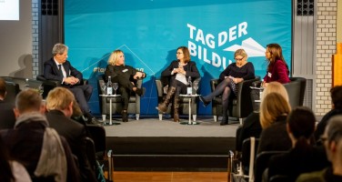 Diskussion über Demokratie und Digitalisierung mit Helmut Holter, Heike Kahl, Meike Otternberg und Julia Niharika Sen am Tag der Bildung 2018