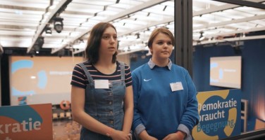 Die Schülerinnen Vanessa Ruff und Helene Duddeck im Interview beim OPENION-Bundeskongress